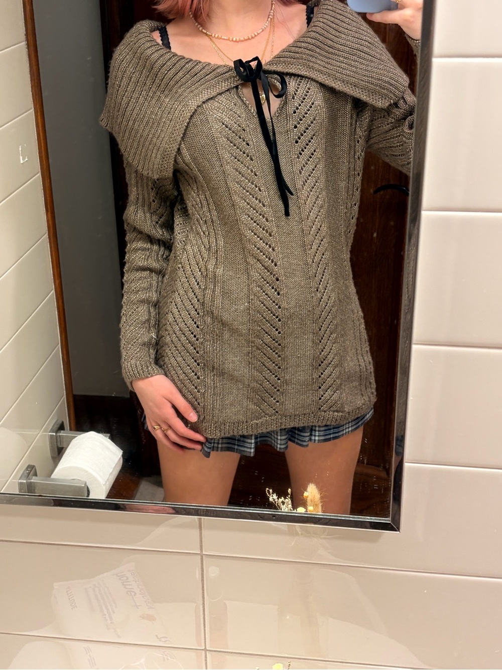 Off-Shoulder Cable Knit Sweater - Taupe